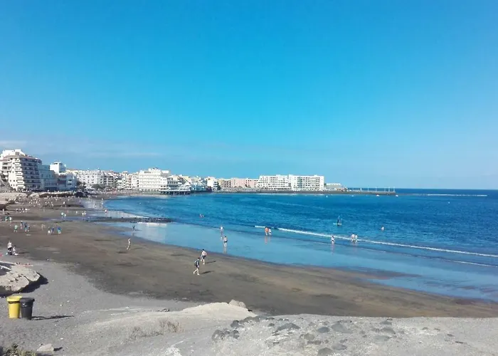 Montana Roja Otel El Médano