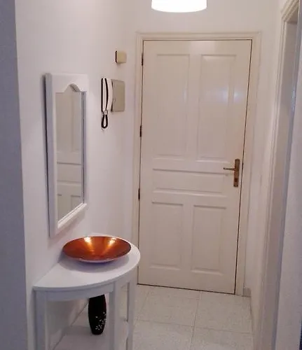 Hotel Montana Roja *